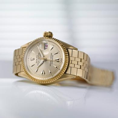 The Oyster Perpetual Lady-Datejust is Rolex’s classic feminine watch par excellence.